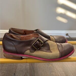 Lucky Brand Brown and Green Oxfords with Pink Sole